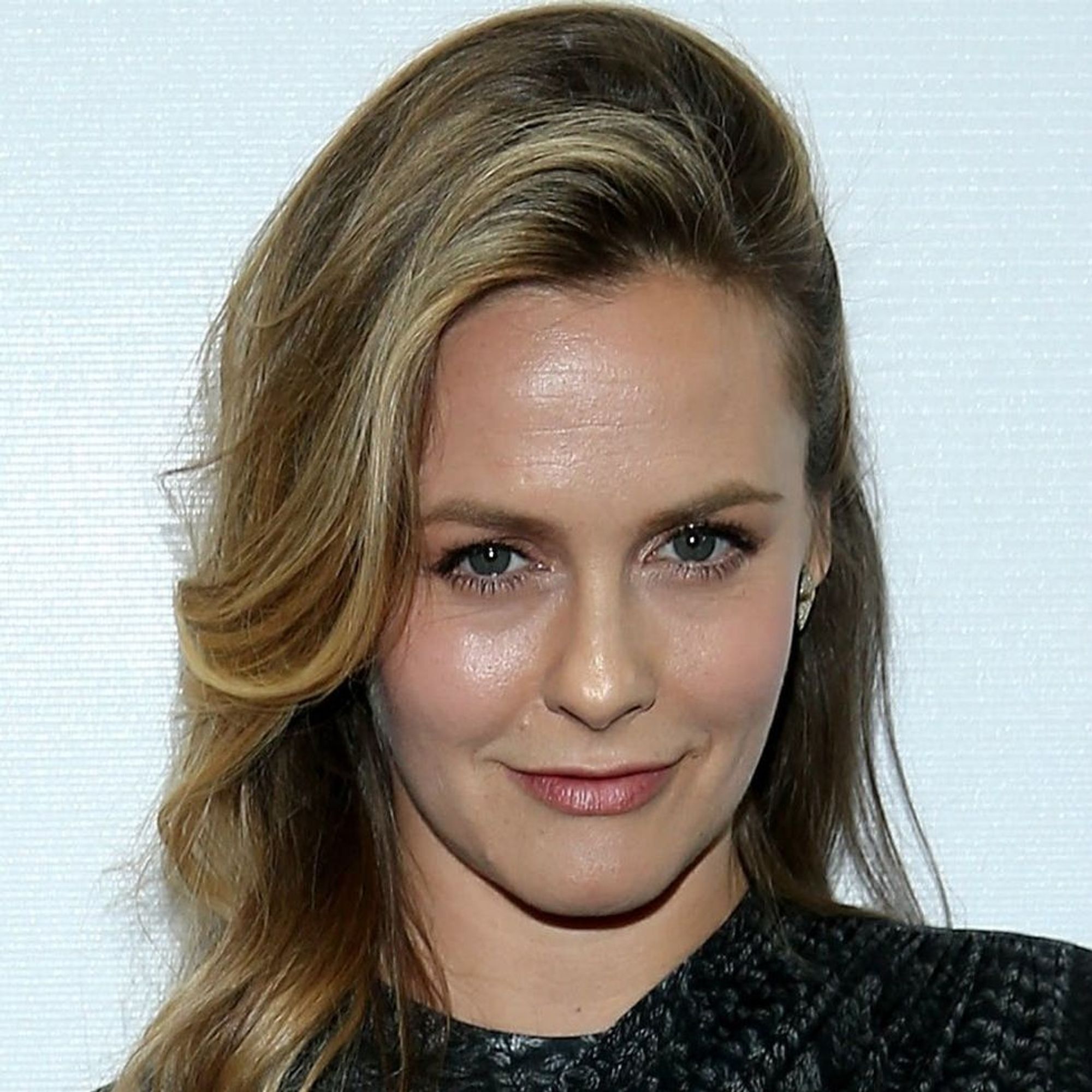 Alicia Silverstone Reveals What’s Inside Her Makeup Bag - Brit + Co