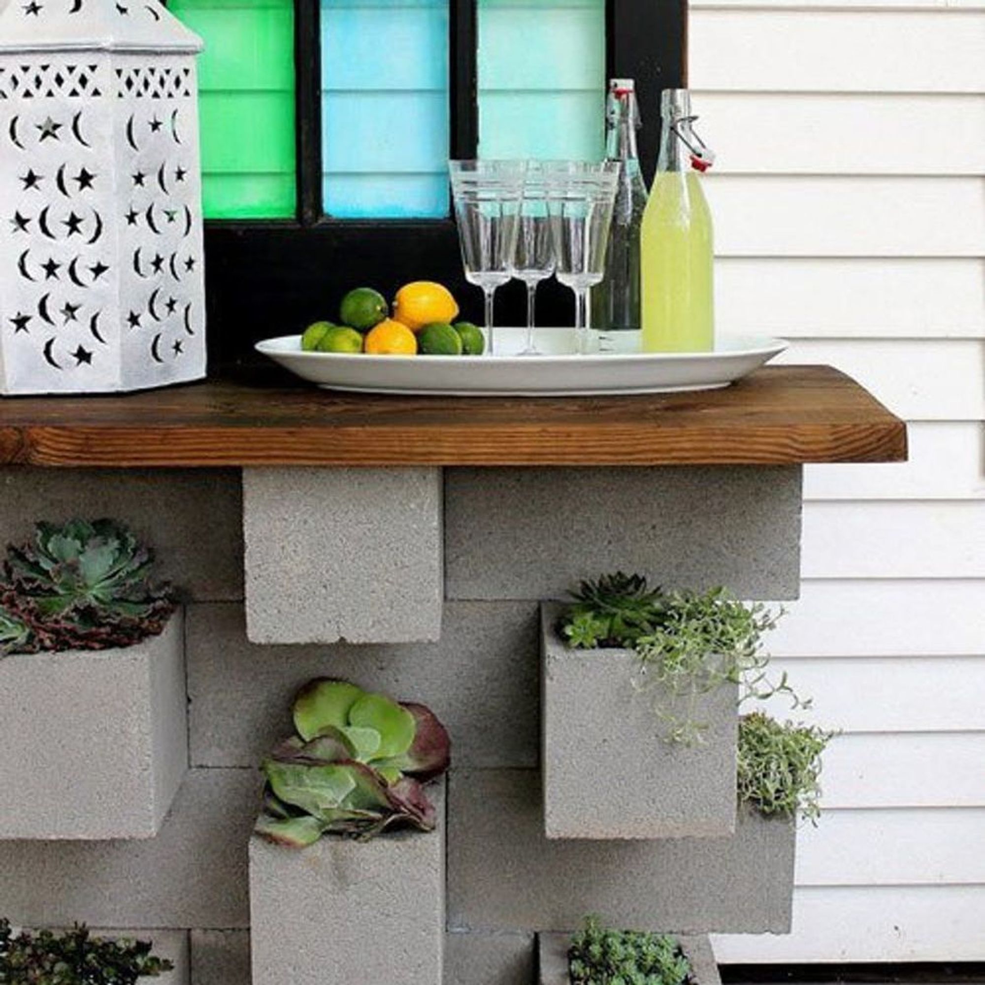 9 DIY Cinder Block Gardens That Will Make You Want to Grab Your