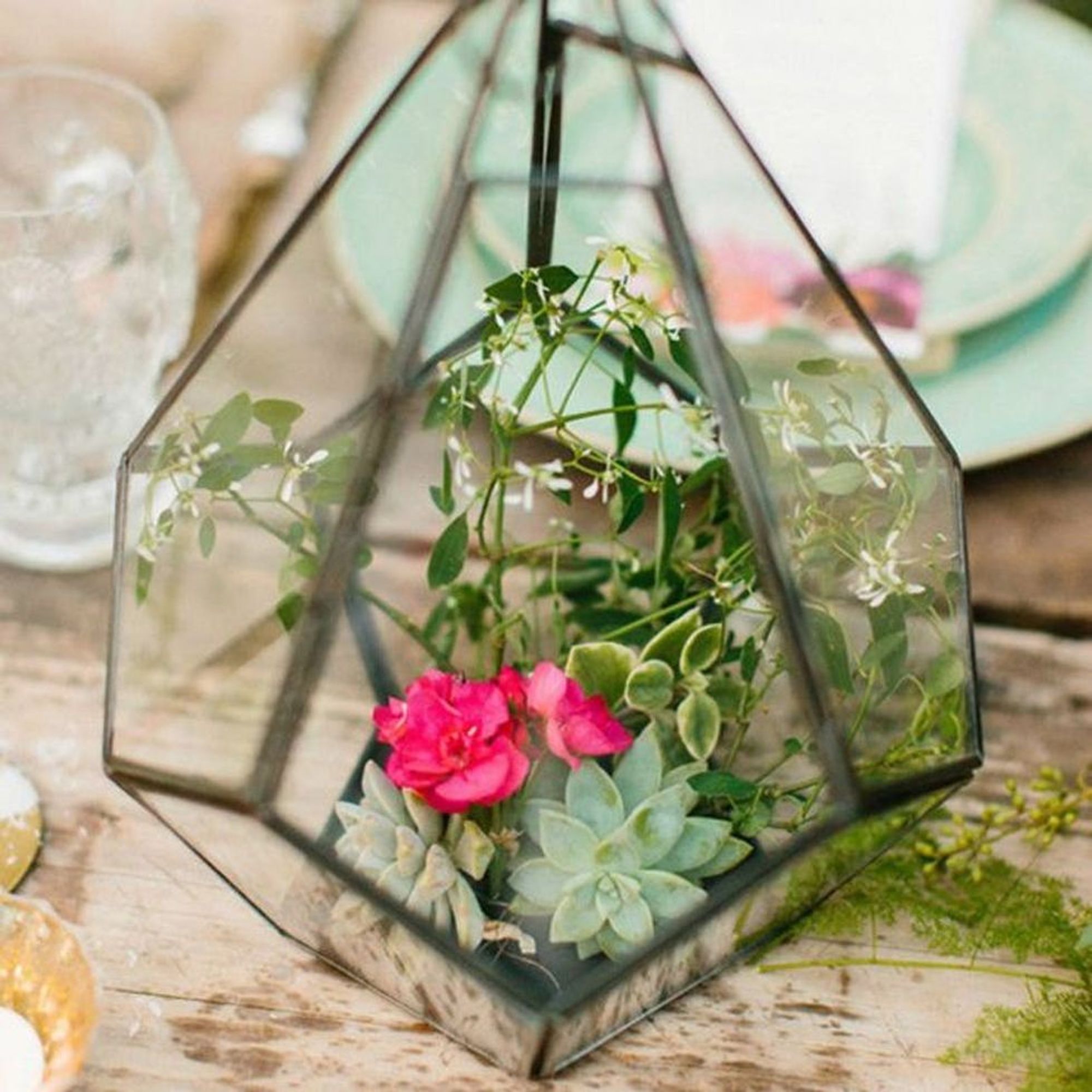 10 Creative Wedding Centerpiece Containers Brit + Co