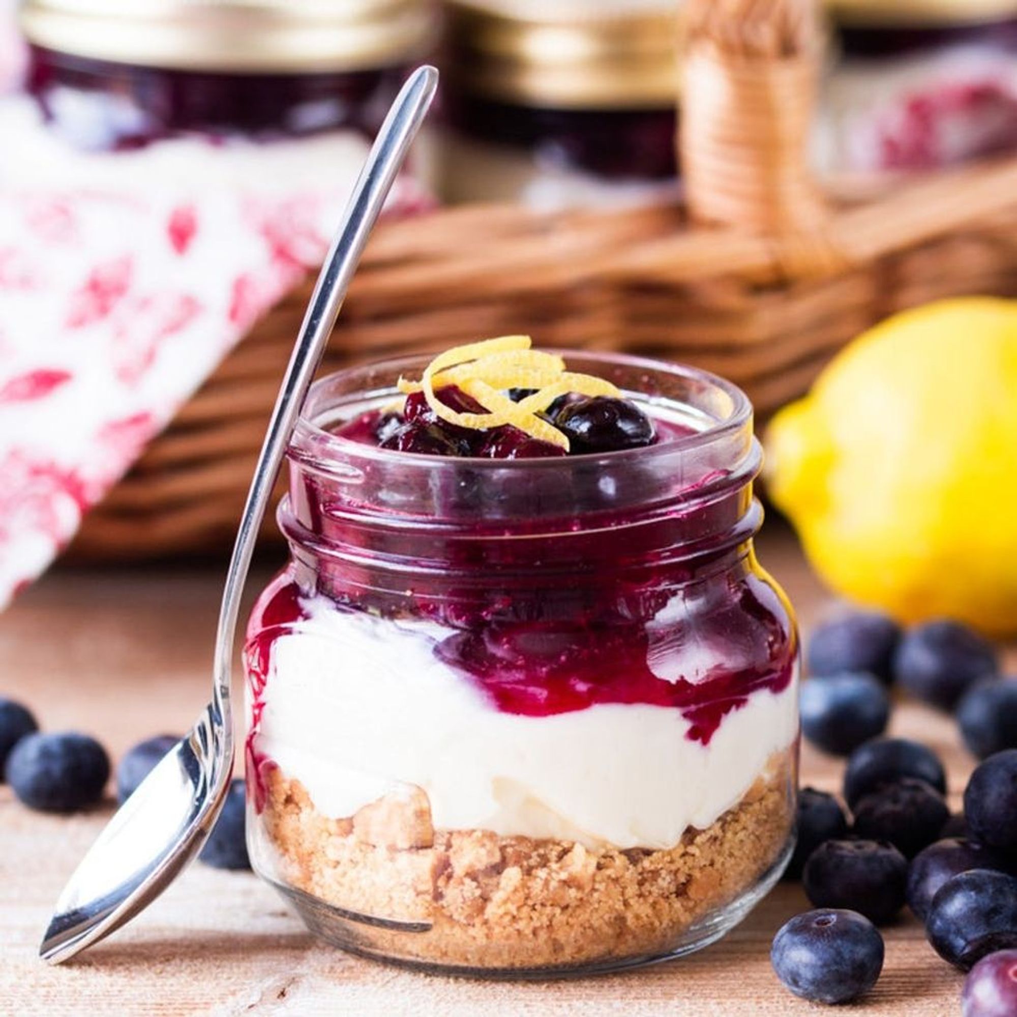 How to Make No-Bake Mason Jar Cheesecakes for Your Next Picnic - Brit + Co