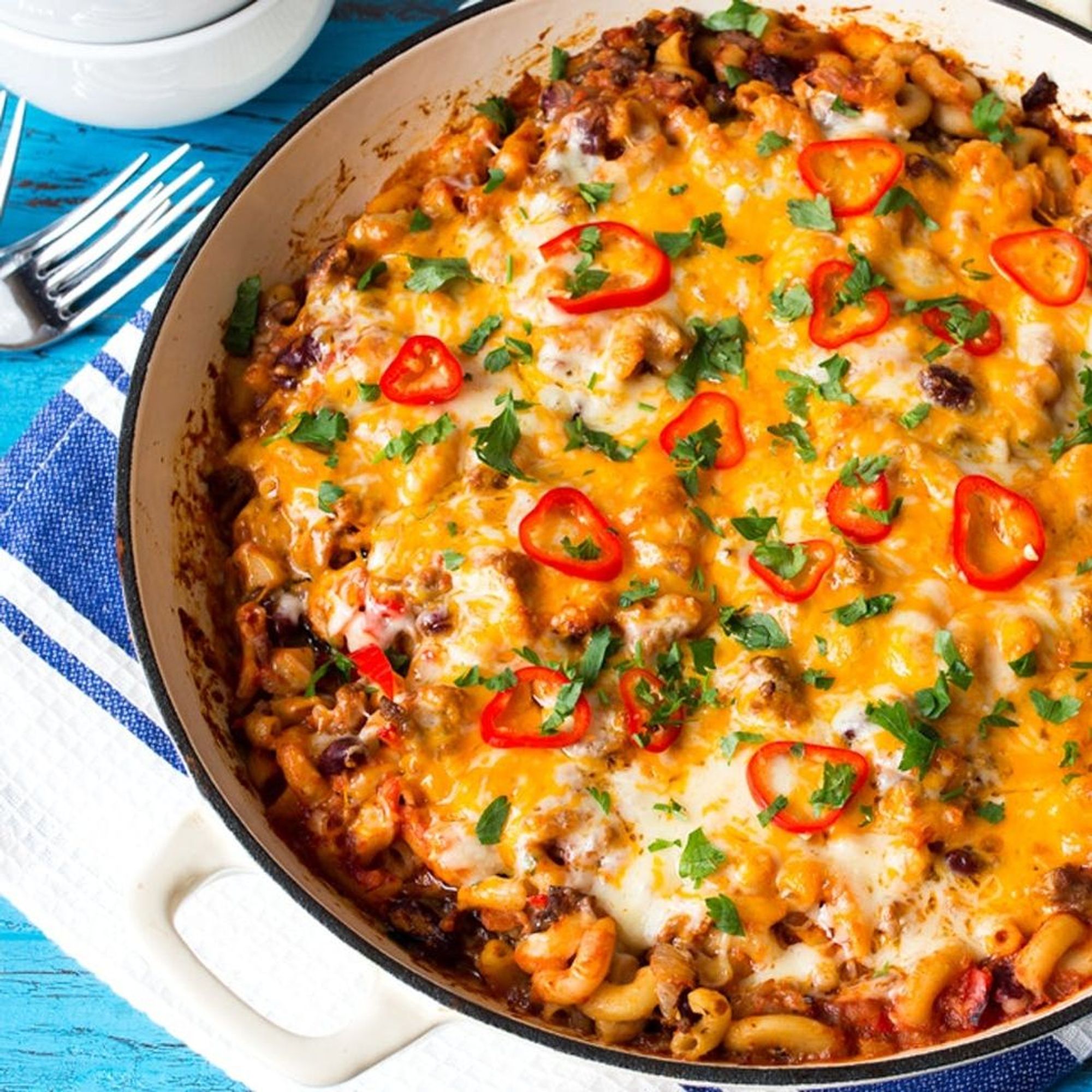 This 1 Pot Chili Mac N’ Cheese Recipe Is Gonna Be Your New Fave Dinner ...