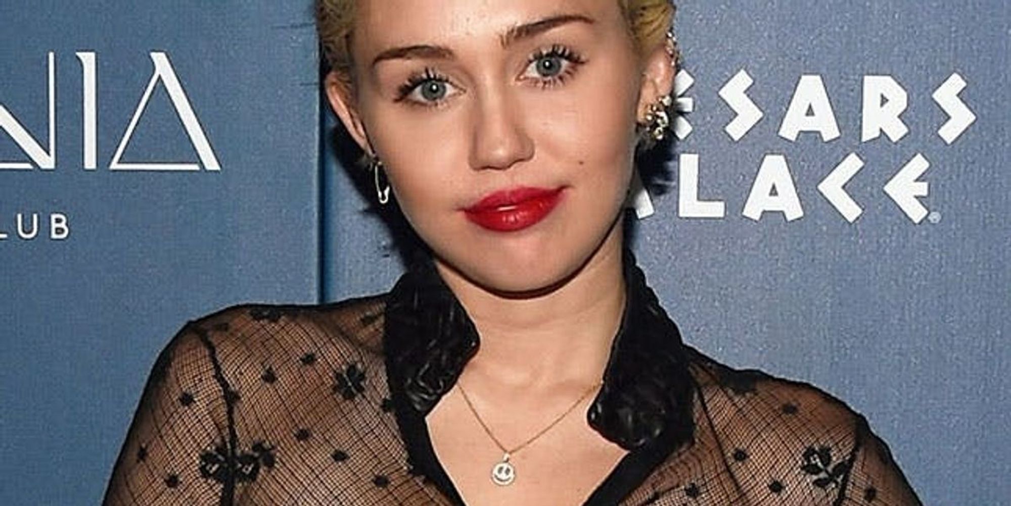 Miley Cyrus Has a Genius Hack for Covering Up Zits - Brit + Co Miley Cyrus Has a Genius Hack for Covering Up Zits - Brit + Co