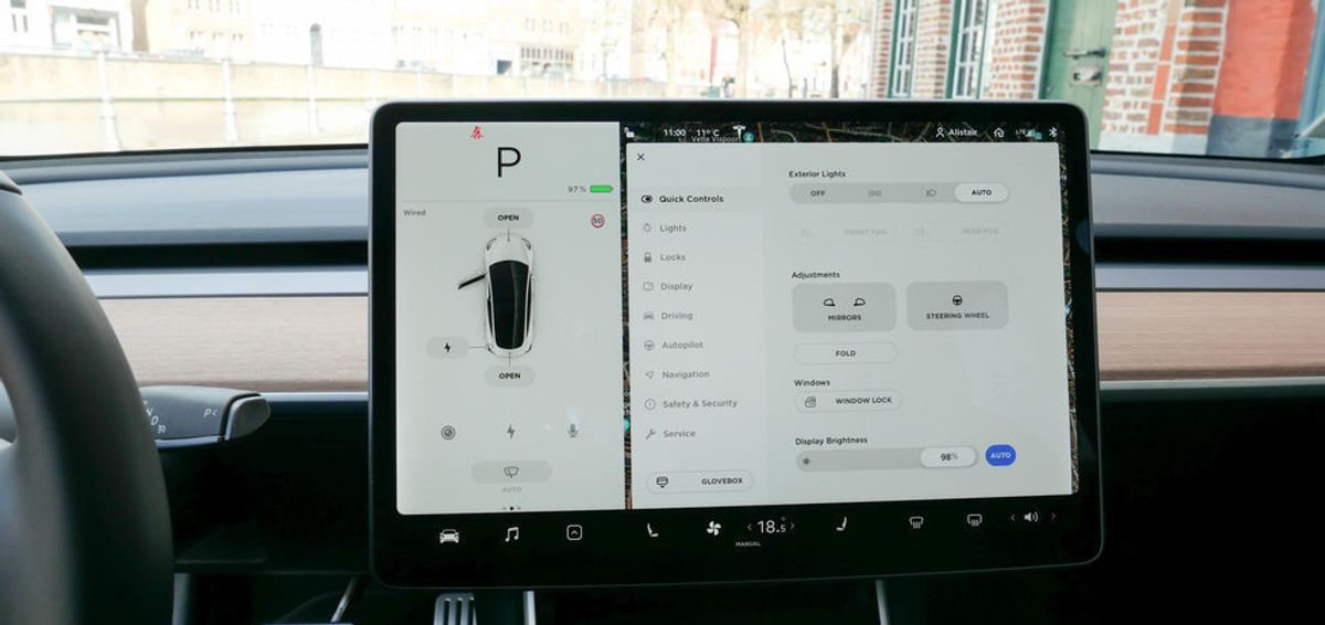 Tesla V10 Software Update Brings YouTube, Netflix And More - Gearbrain