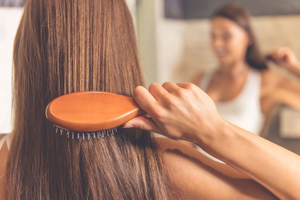 best way to comb hair