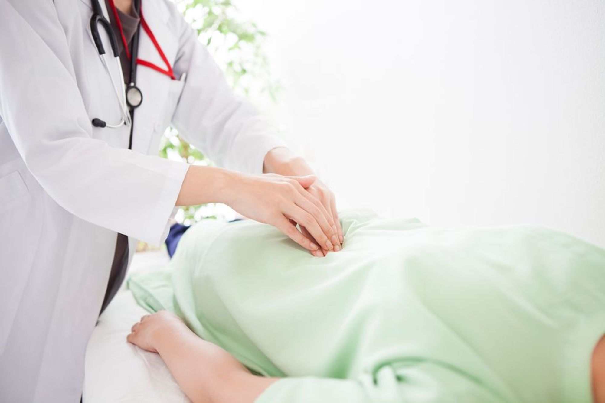 What Is a Colonic and Should You Get One? HealthyWomen