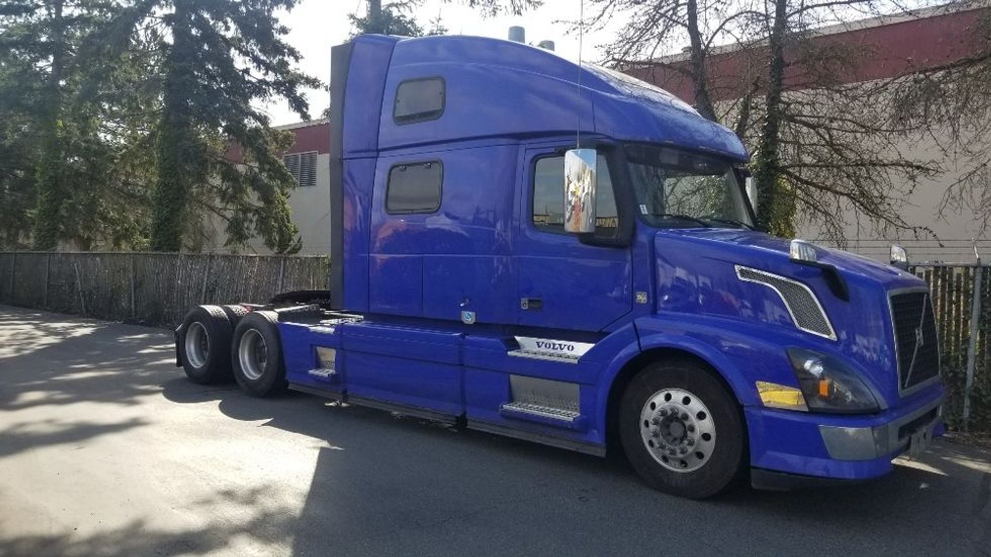 Used 2015 Volvo Tractor Sleeper Tractor - Unit 700948 ...