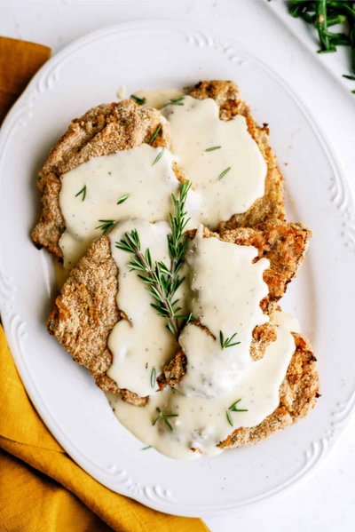 Air Fryer Cube Steak with Gravy