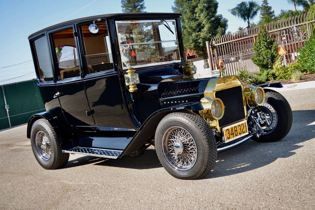 Model Car Street Rods Not All Early Ford Hot Rods Are T-buckets: Check Out this 1915 Ford ...