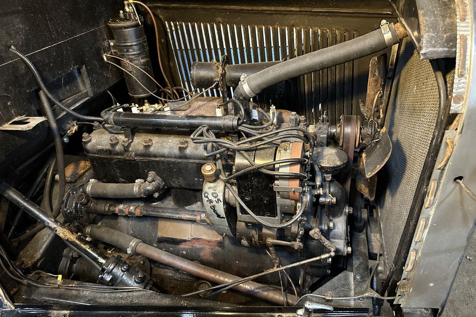1923 Cardway Touring Car engine bay