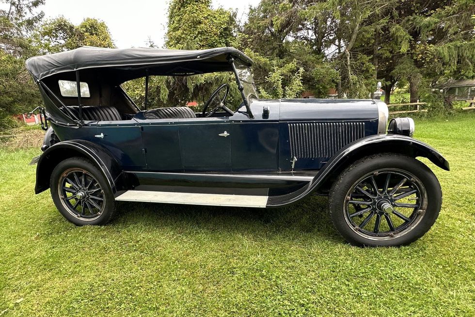 1923 Cardway Touring Car side