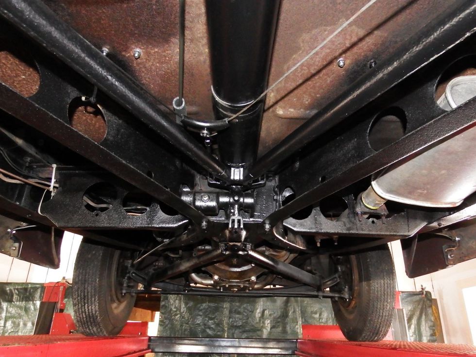 1938 Ford De Luxe V-8 Station Wagon undercarriage