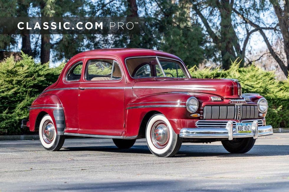 1946 Mercury Eight - RH front 3/4