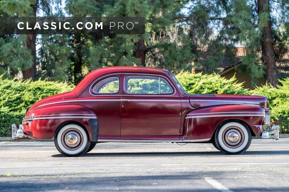 1946 Mercury Eight - RH side profile