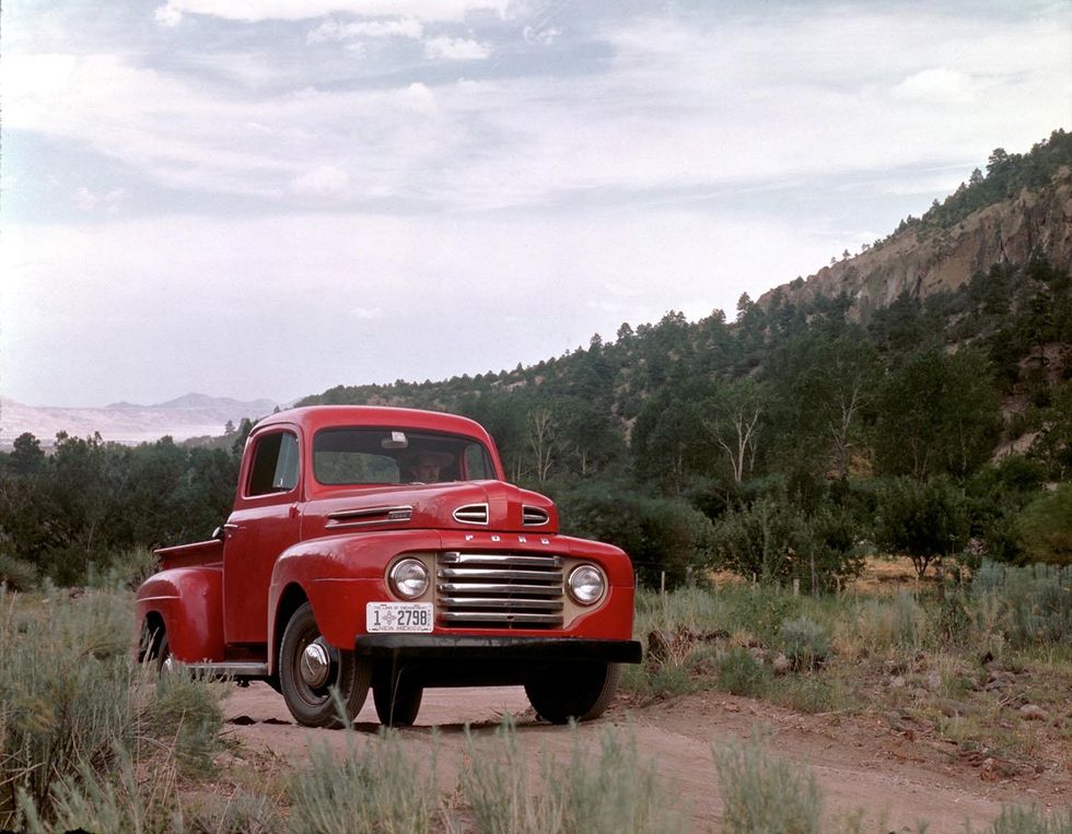 1948 Ford F-1.