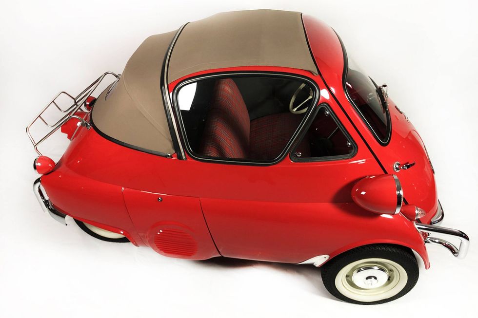 1957 BMW Isetta 300 Convertible, side and top view, top up