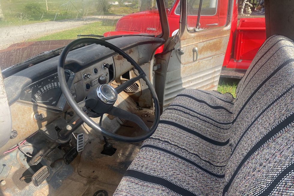 1958 Chevrolet 3100 Apache Fleetside interior