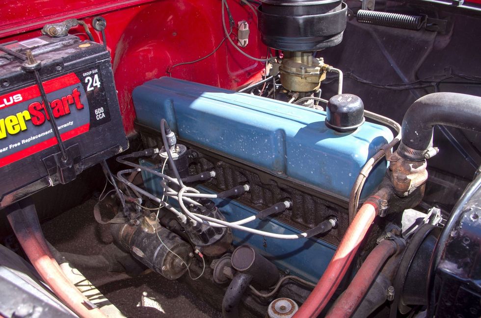 1958 Chevrolet Apache engine