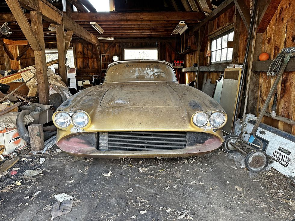 1958 Corvette Barn Find - Head-on, as found