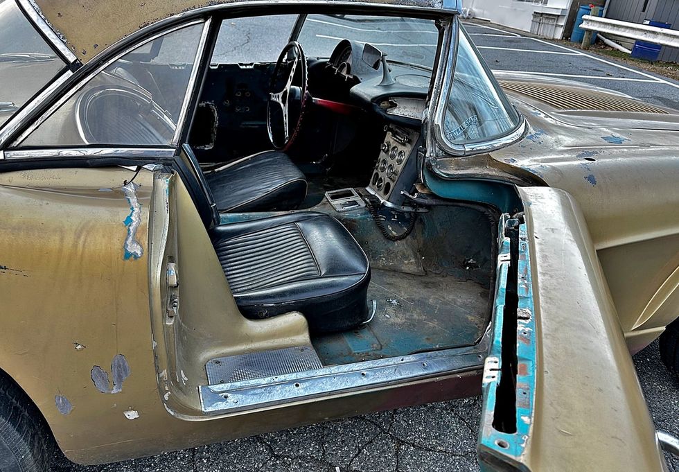 1958 Corvette Barn Find - Looking into RH door