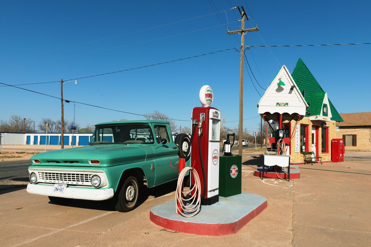 https://assets.rebelmouse.io/media-library/1960s-chevrolet-c10-at-a-vintage-gas-pump.jpg?id=33011388&width=1200&height=800&quality=90&coordinates=0%2C73%2C0%2C73