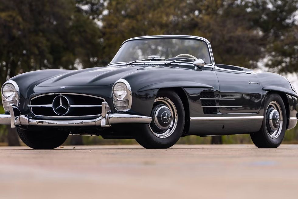 1961 Mercedes-Benz 300SL Roadster, front quarter, top down