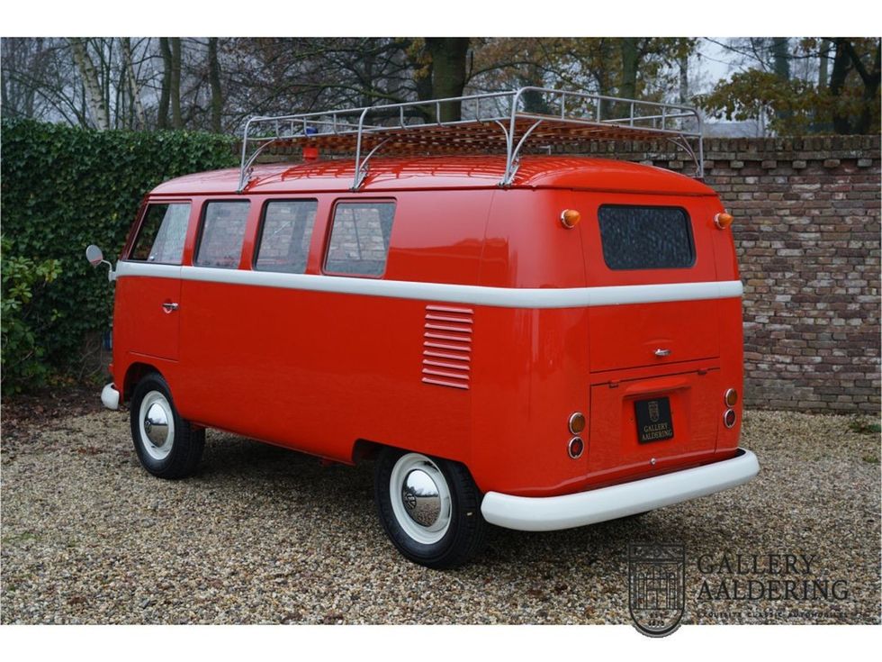1961 Volkswagen T1 Samba - LH rear 3/4