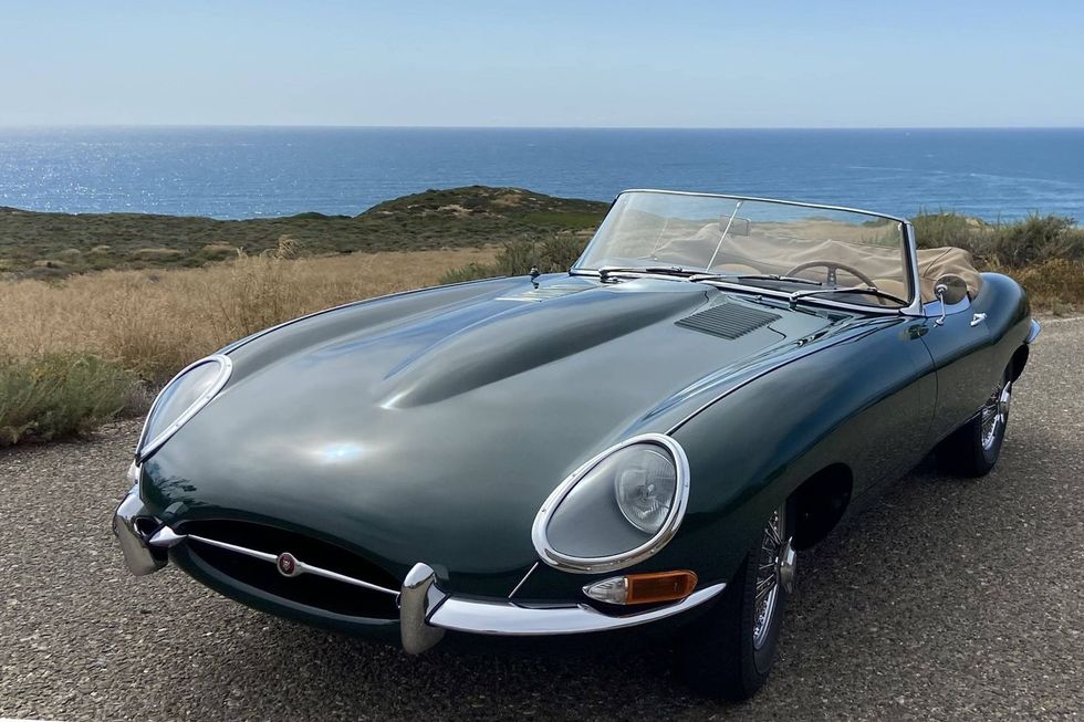 1963 Jaguar E-type XKE Series 1 Open Two-Seater roadster, front quarter, top down