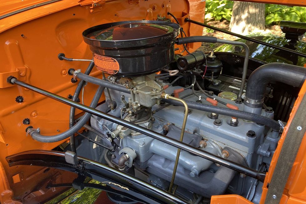 1964 Dodge WM300 Power Wagon 251-cu.in. L-Kopf-Reihensechszylindermotor