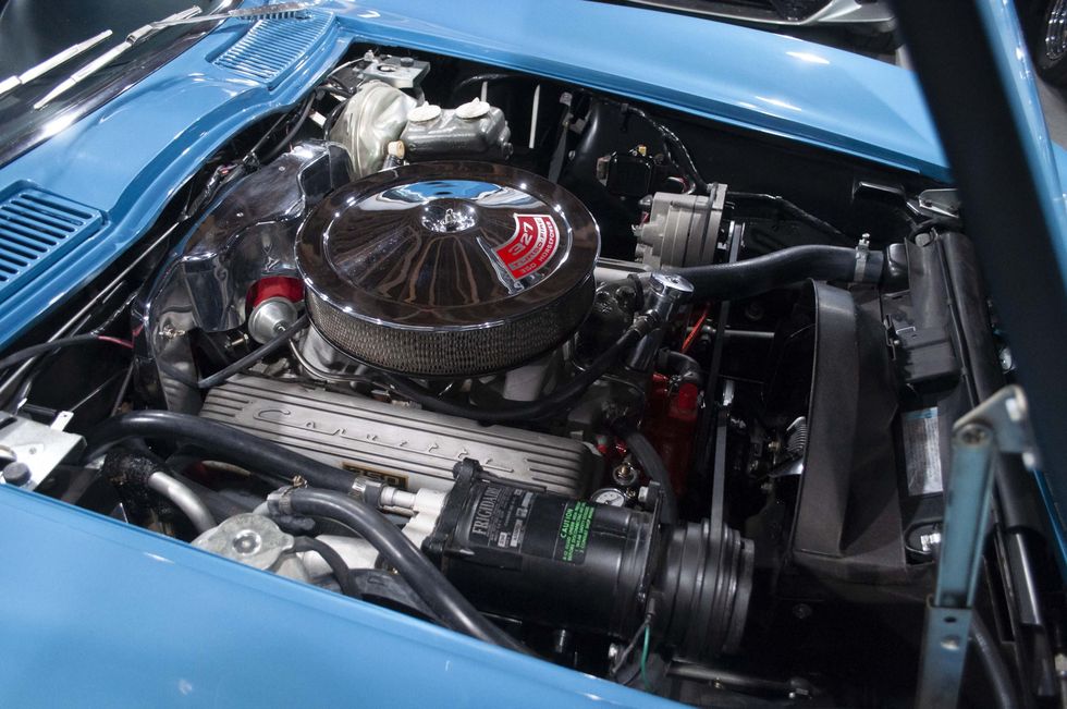 1966 Chevrolet Corvette - engine bay