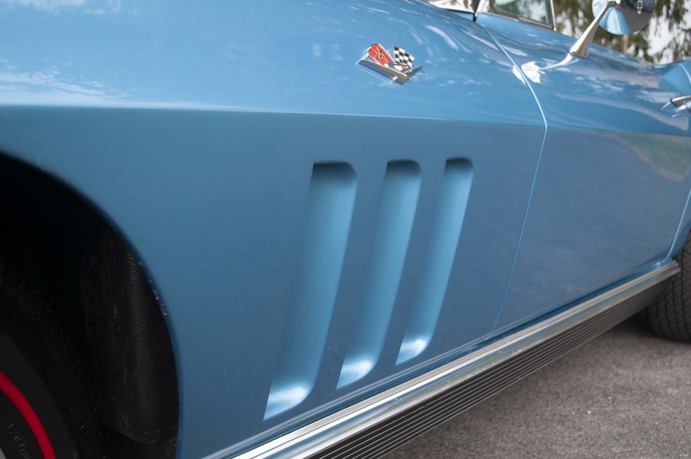 1966 Chevrolet Corvette - Fender Gills