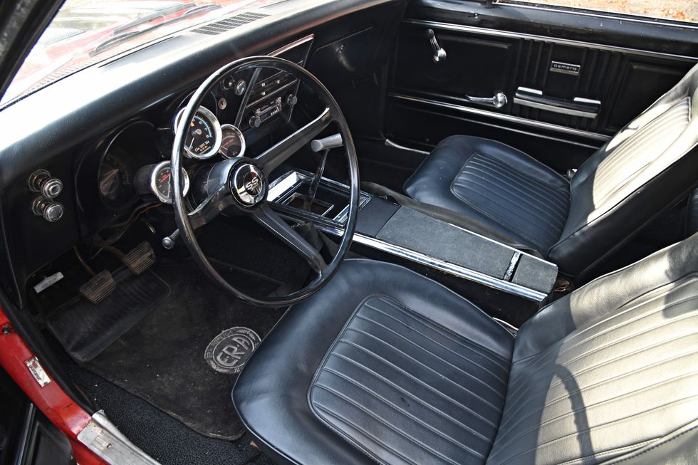 1967 Chevrolet Camaro SS Barn Find - Interior