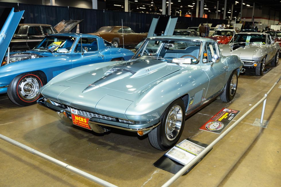 1967 Corvette 427 in Elkhart Blue