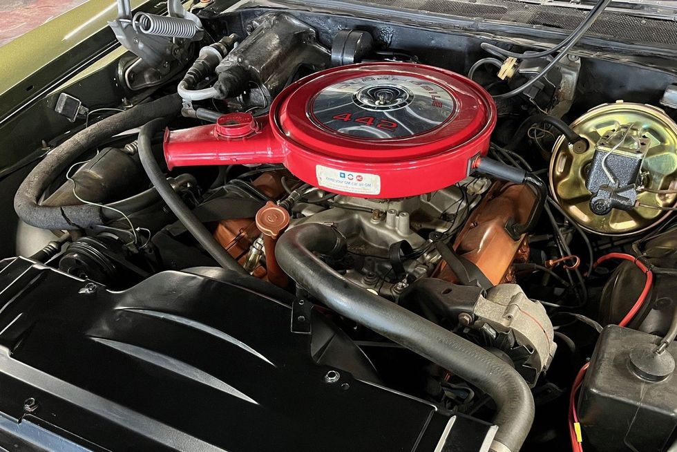 1968 Oldsmobile Vista-Cruiser station wagon 400-cu.in. V8