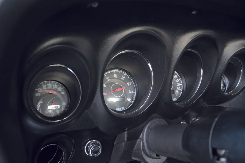 1969 Ford Mustang Restomod - Gauges