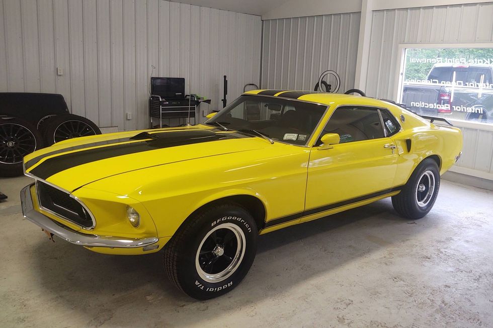 1969 Ford Mustang SportsRoof fastback front quarter