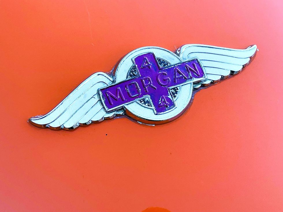 1969 Morgan 4/4 - Badge