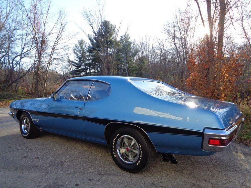 New paint and stripes are all this 1971 Pontiac T-37 needed for a fresh ...