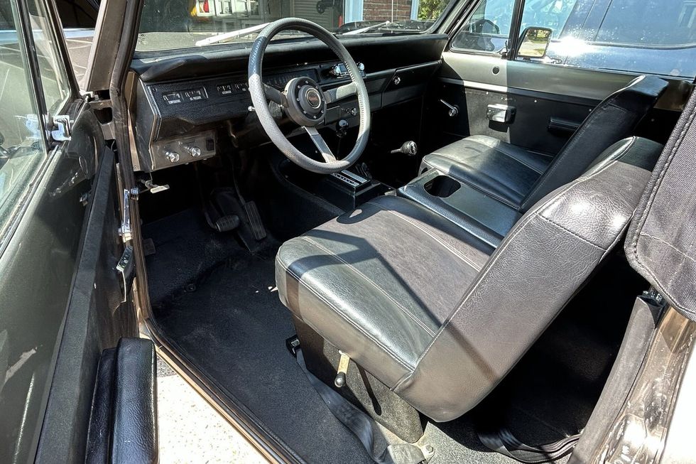 1972 International Scout II interior