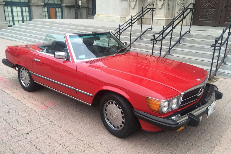 1984 Mercedes-Benz 380SL, vorderes Viertel, Verdeck nach unten