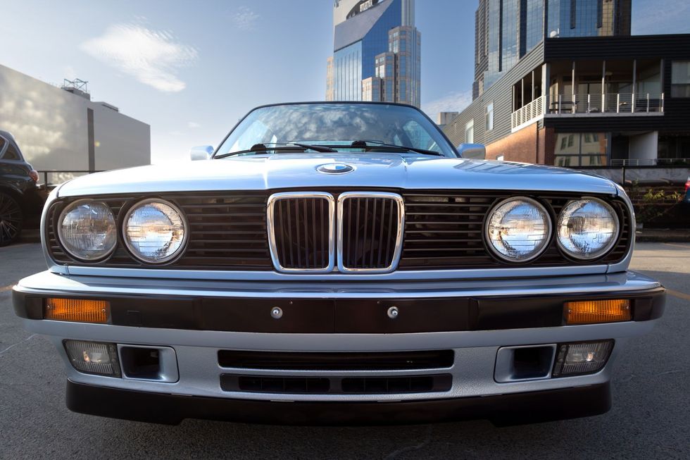 1990 BMW 325i front end
