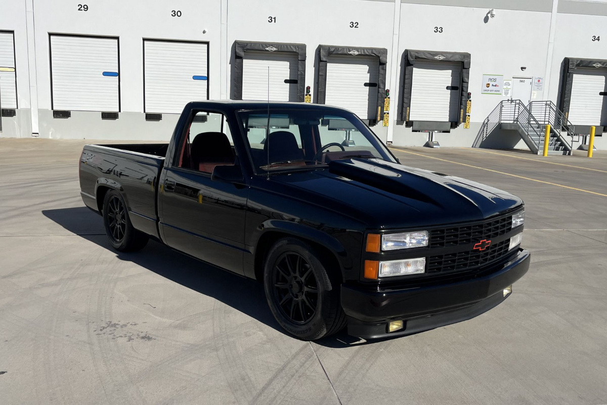 Find Of The Day This Silverado SS 454 Is The 90s Sport Truck Dreams find-of-the-day-this-silverado-ss-454-is-the-90s-sport-truck-dreams