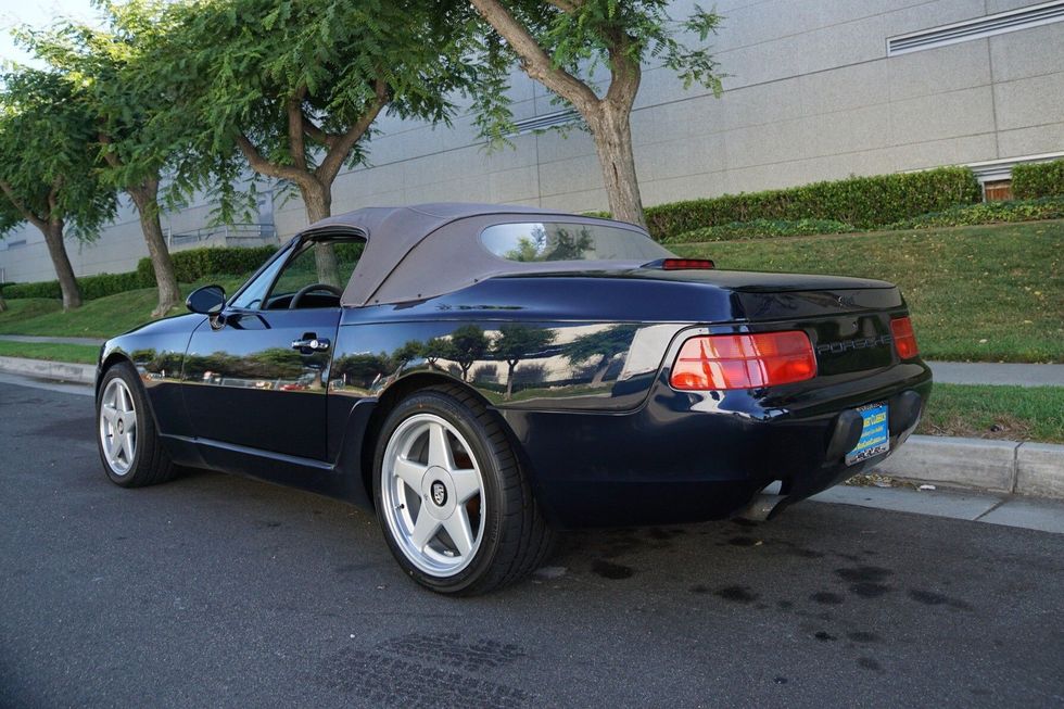 Porsche 968 Cabrio, Baujahr 1994, Heckpartie, Verdeck