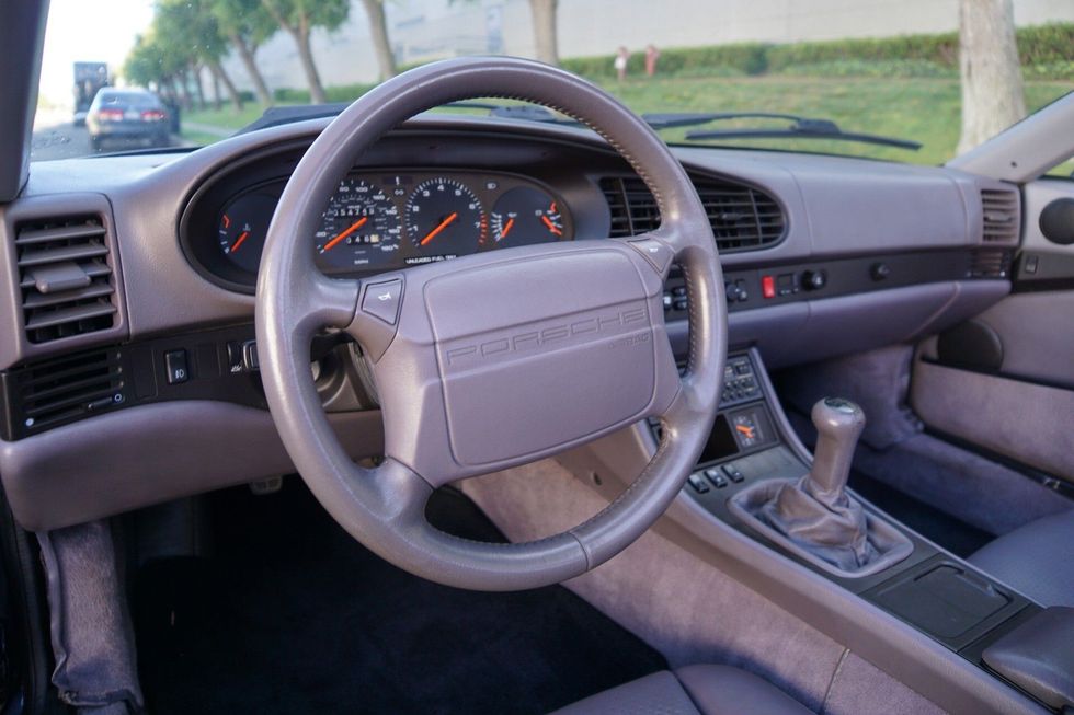 1994er Porsche 968 Cabriolet, Lenkrad und Instrumententafel