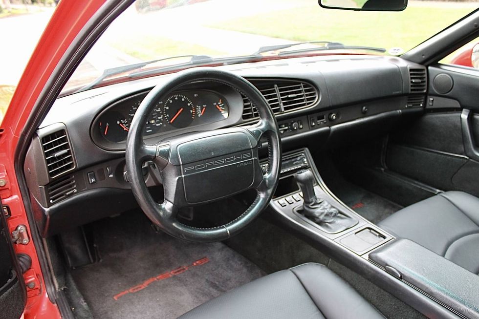 1995 Porsche 968 Coupe interior