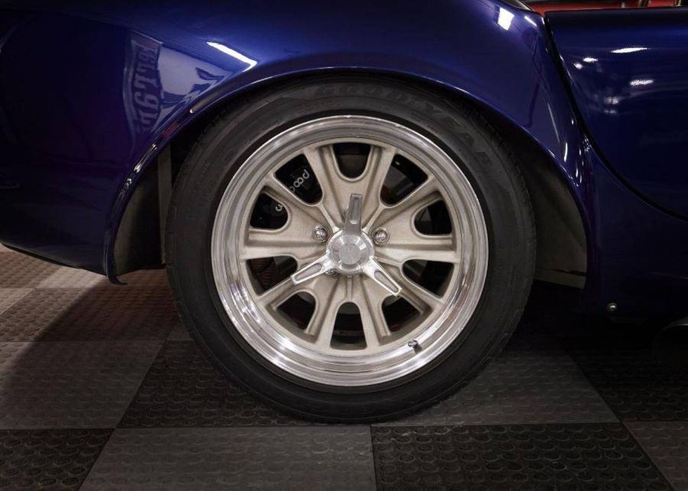 2004 Factory Five Racing Mk2 Roadster -  Wheel detail
