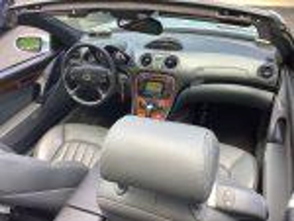 2004 Mercedes-Benz SL55 AMG interior