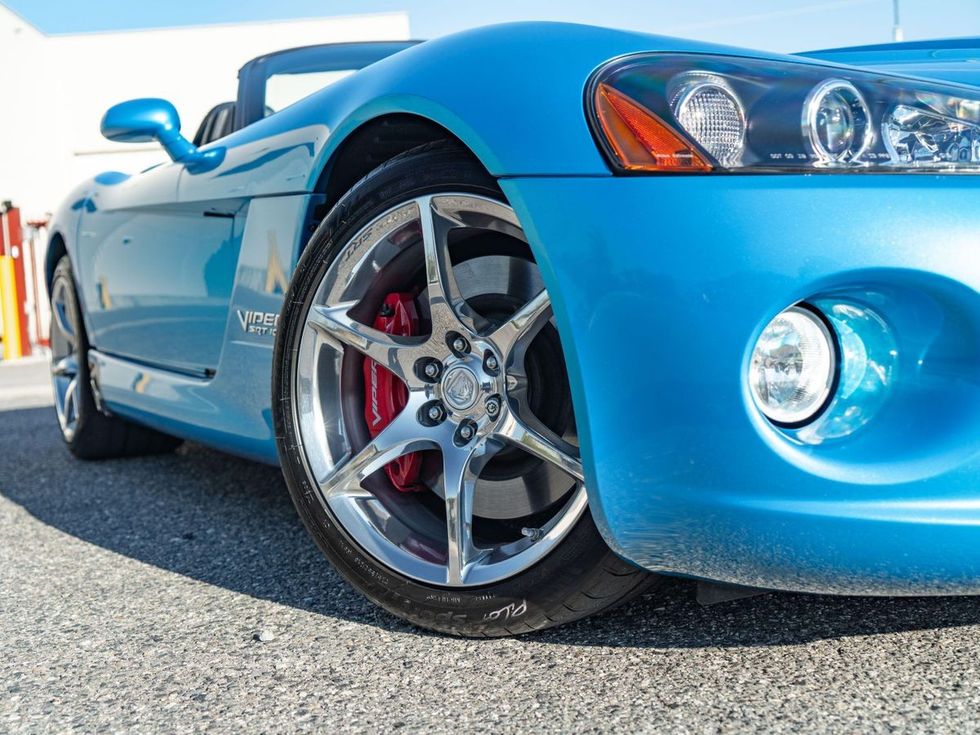 2008 Dodge Viper SRT-10 - Wheel/corner