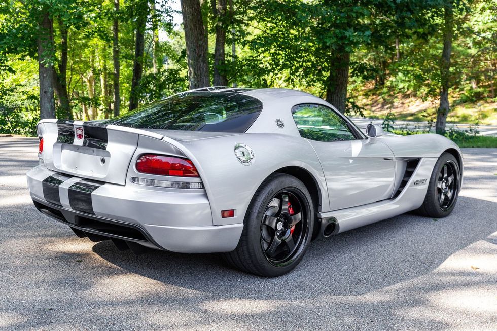 2009 Dodge Viper SRT10 Coupe rear quarter