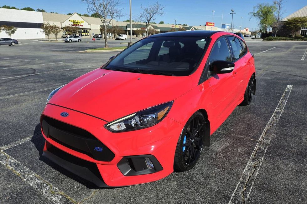 The 2018 Ford Focus RS: the Hottest Hot Hatch Ever to Come from the Blue Oval