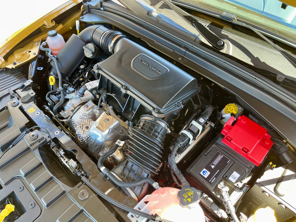 2023 Dodge Hornet GT engine